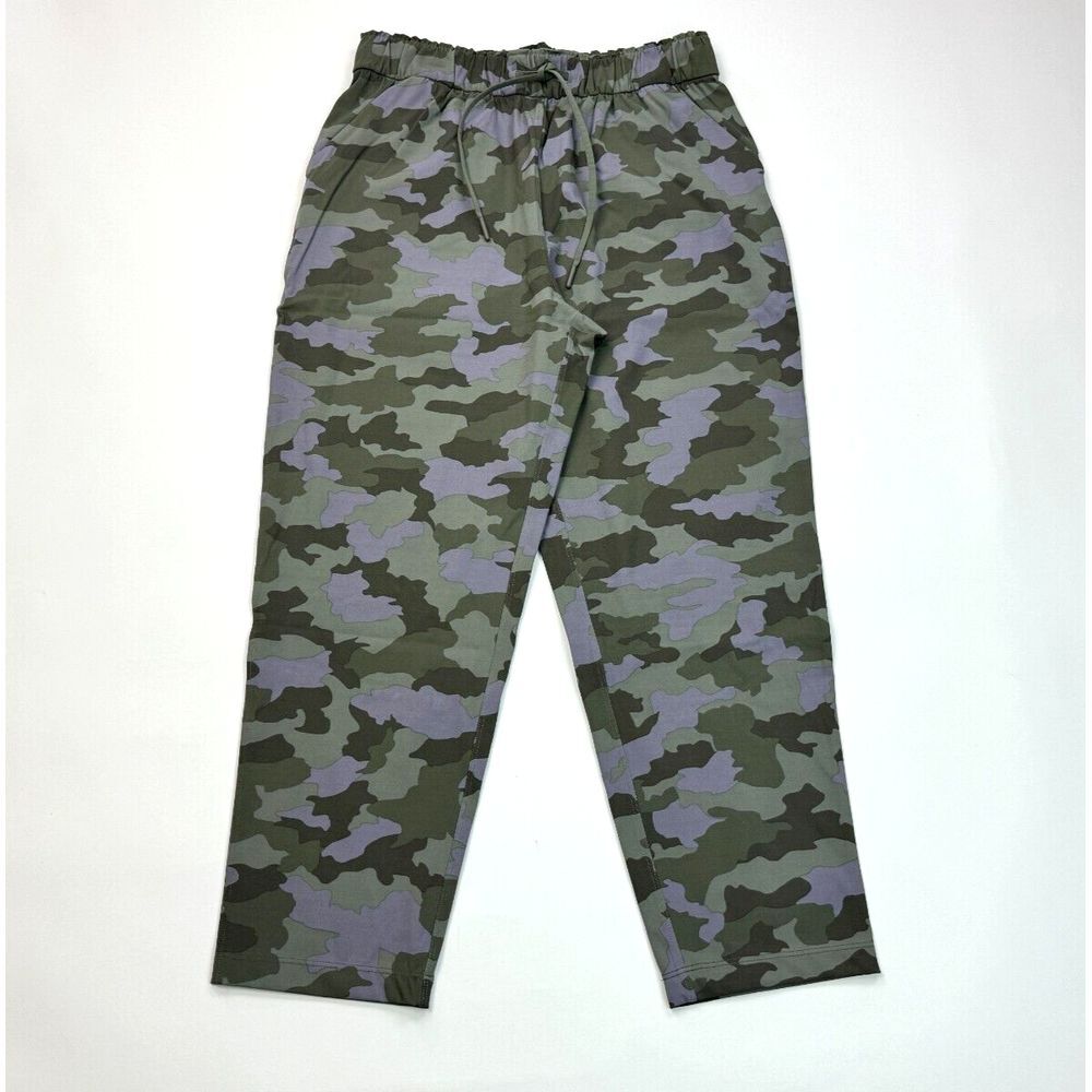 Lululemon Keep Moving Pant 7/8 High-Rise Camo Women 10 EUC Stretch Gym Pants